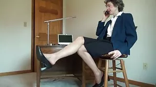 Stewardess ხარ საერთო საცხოვრებელში ზეიმობს Hallow