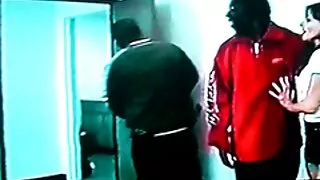 Mulatto sucks თეთრი.
