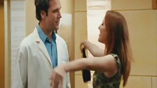 Erica შავი იღებს მისი ass fucked ერთად დაჭრილი კაცი.