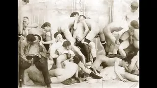 შავგვრემანი masturbates hood ბაღში.