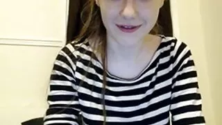 ტურისტების fuck in აბაზანა თვალწინ სარკეში.